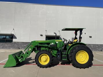 Main image John Deere 5090E