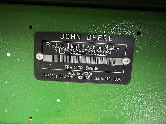 Image of John Deere 5090E equipment image 4