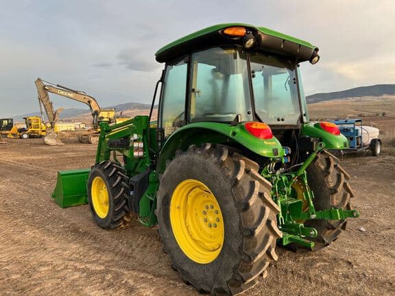 Image of John Deere 5090E equipment image 3
