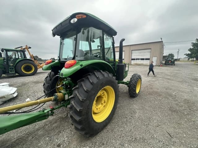 Image of John Deere 5090E equipment image 2