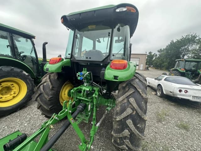 Image of John Deere 5090E equipment image 2