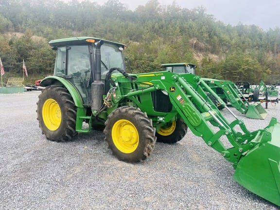 Main image John Deere 5090E