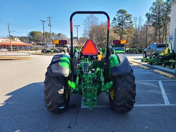 Image of John Deere 5090EL equipment image 2