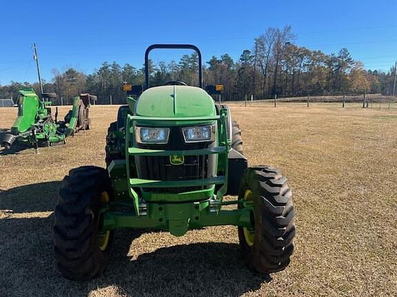 Image of John Deere 5090EL equipment image 4