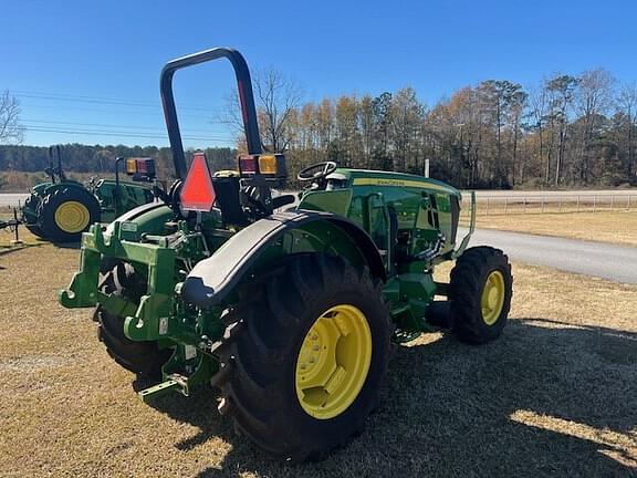 Image of John Deere 5090EL equipment image 3