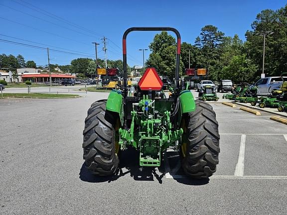 Image of John Deere 5090EL equipment image 2