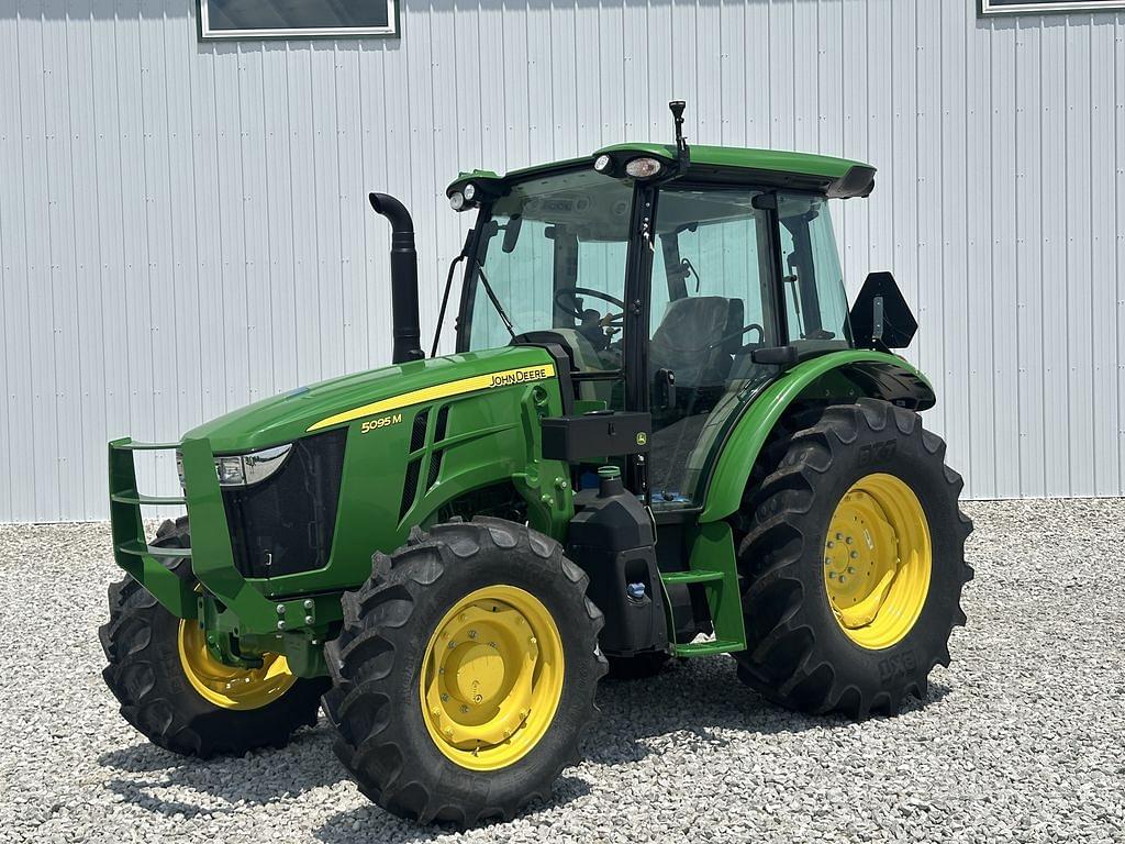 Image of John Deere 5095M Image 0