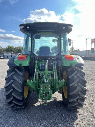 Image of John Deere 5095M equipment image 4