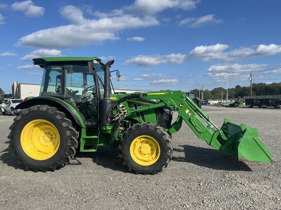 Image of John Deere 5095M equipment image 1