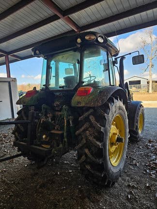Image of John Deere 5095M equipment image 4