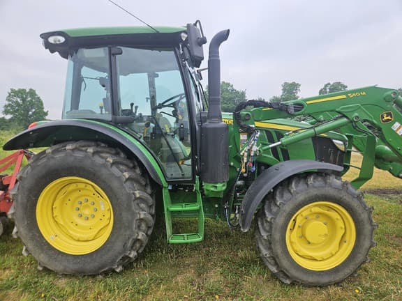 Image of John Deere 5095M equipment image 4