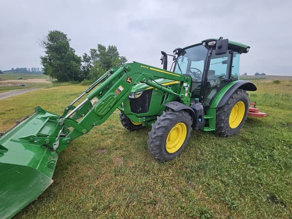 Image of John Deere 5095M equipment image 2