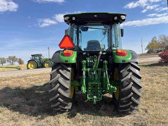 Image of John Deere 5095M equipment image 3