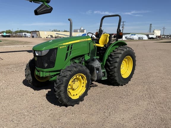 Image of John Deere 5095M Primary image