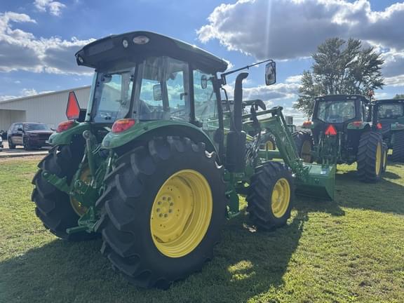 Image of John Deere 5095M equipment image 3