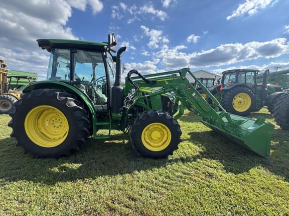 Image of John Deere 5095M equipment image 2