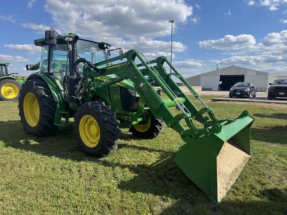 Image of John Deere 5095M equipment image 1