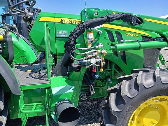 Image of John Deere 5095M equipment image 3