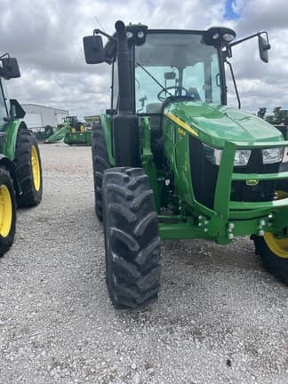 Image of John Deere 5095M equipment image 1