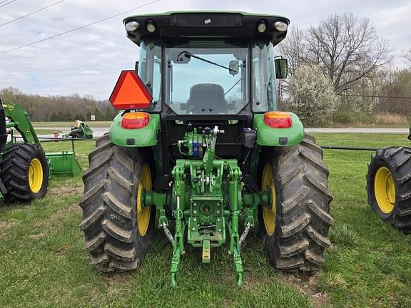 Image of John Deere 5095M equipment image 4