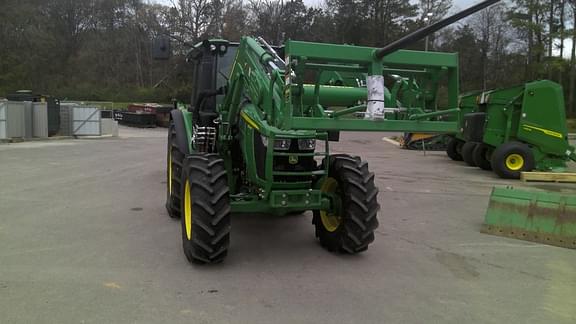 Image of John Deere 5095M equipment image 2