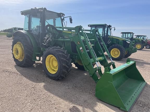Image of John Deere 5095M equipment image 1