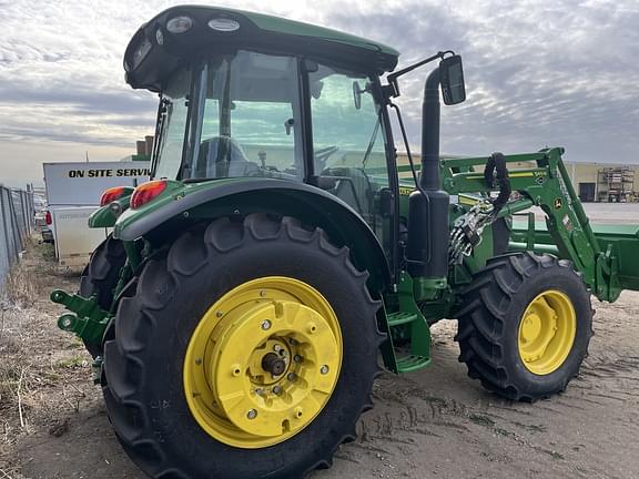 Image of John Deere 5095M equipment image 3