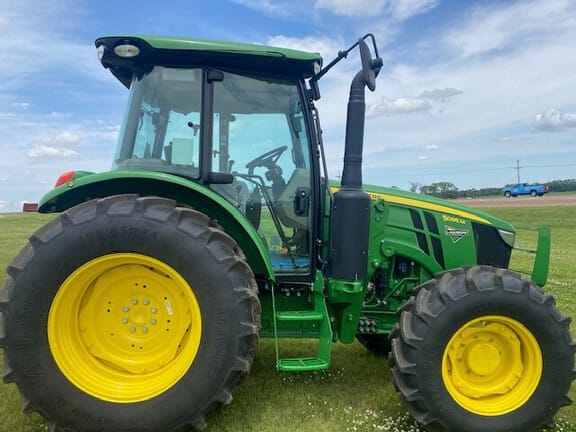 2024 John Deere 5095M Equipment Image0