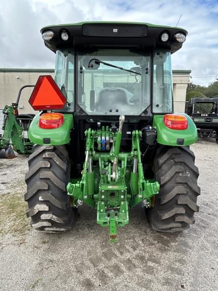 Image of John Deere 5095M equipment image 2