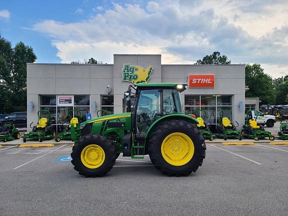 Image of John Deere 5095M equipment image 3