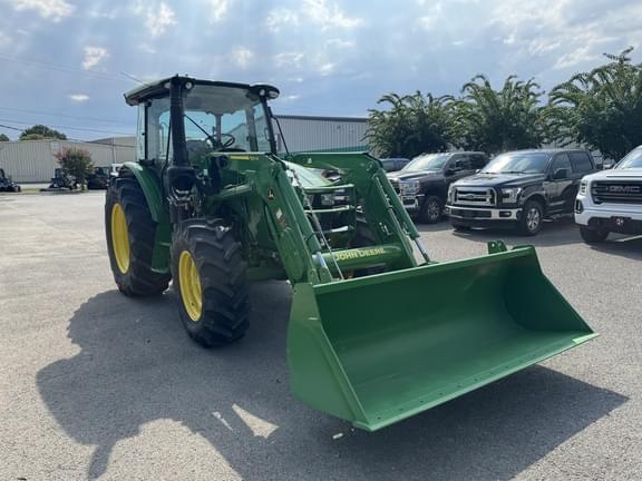 Image of John Deere 5095M equipment image 3