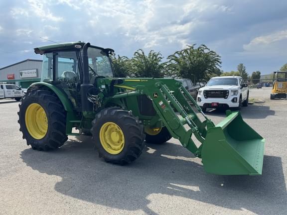 Image of John Deere 5095M equipment image 4