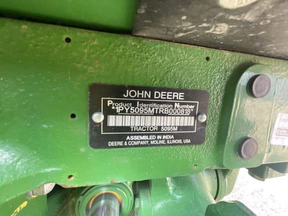 Image of John Deere 5095M equipment image 1