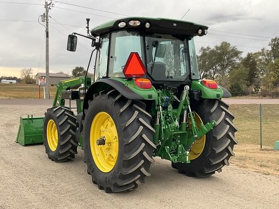 Image of John Deere 5095M equipment image 3