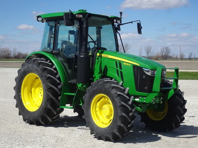 Image of John Deere 5095M equipment image 1