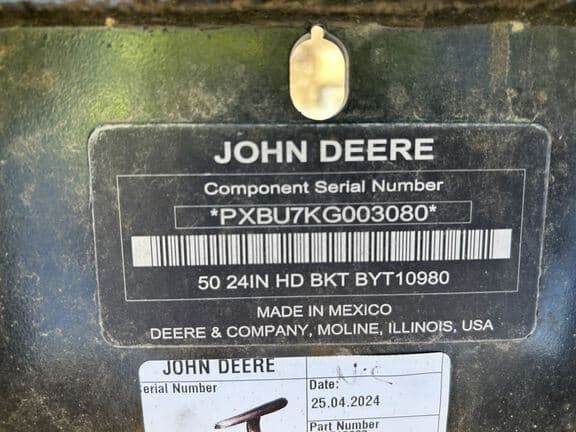 Image of John Deere Excavator Bucket equipment image 4