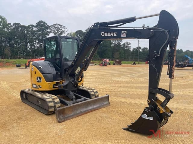 Image of John Deere 50P equipment image 4