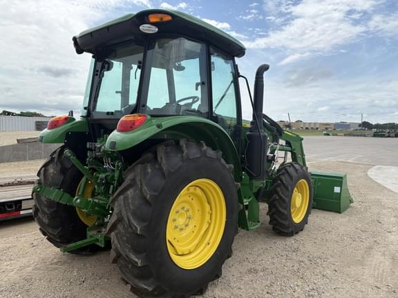 Image of John Deere 5100E equipment image 4