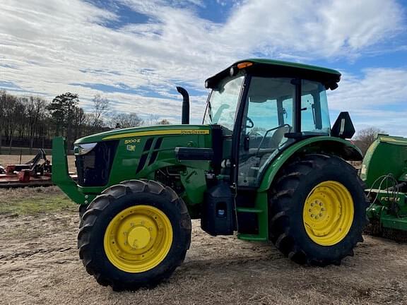 Image of John Deere 5100E Image 1