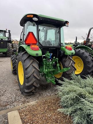 Image of John Deere 5100E equipment image 2