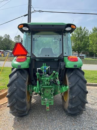Image of John Deere 5100E equipment image 4