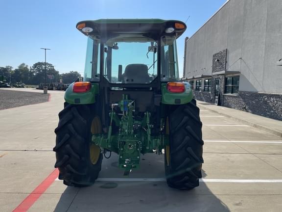 Image of John Deere 5100E equipment image 3
