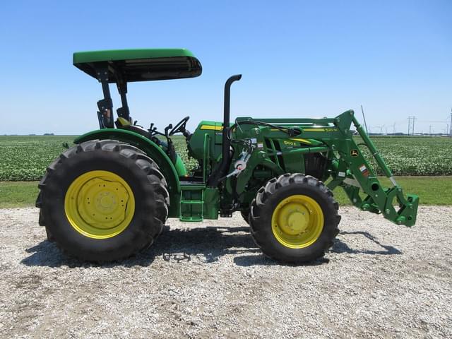 Image of John Deere 5100E equipment image 3
