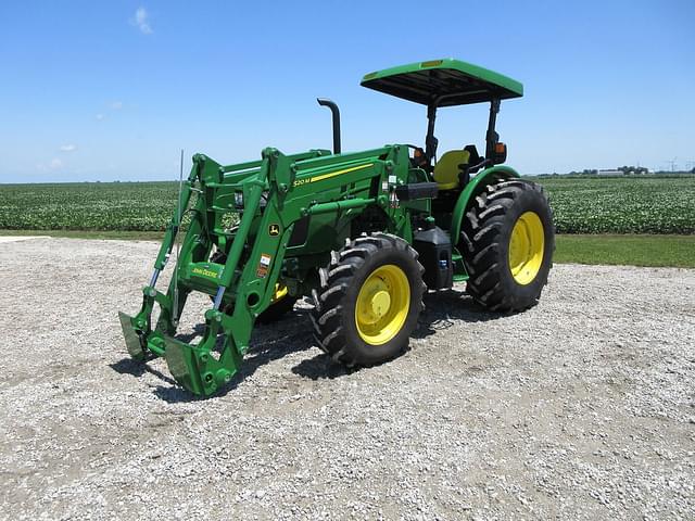 Image of John Deere 5100E equipment image 3