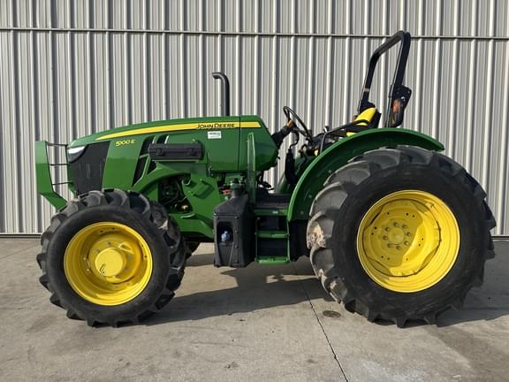 Image of John Deere 5100E equipment image 1