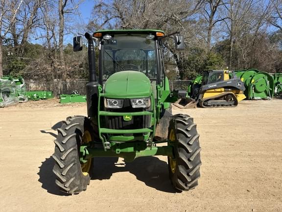 Image of John Deere 5100E equipment image 4