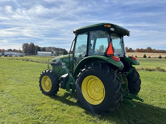 Image of John Deere 5100E equipment image 2