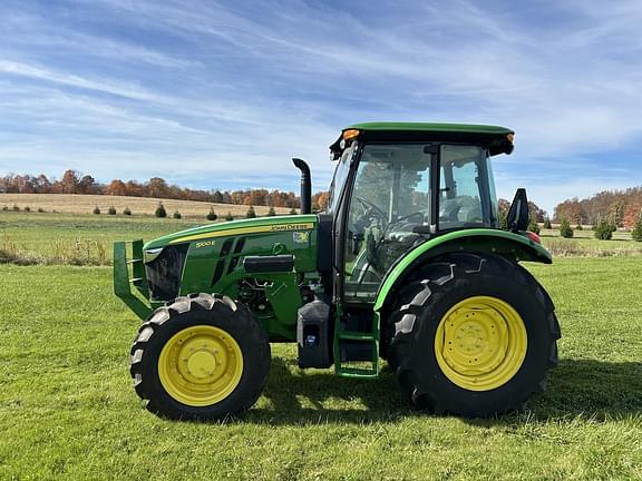 Image of John Deere 5100E equipment image 1