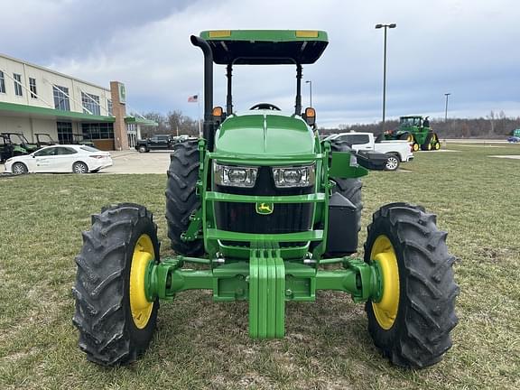 Image of John Deere 5100E equipment image 2