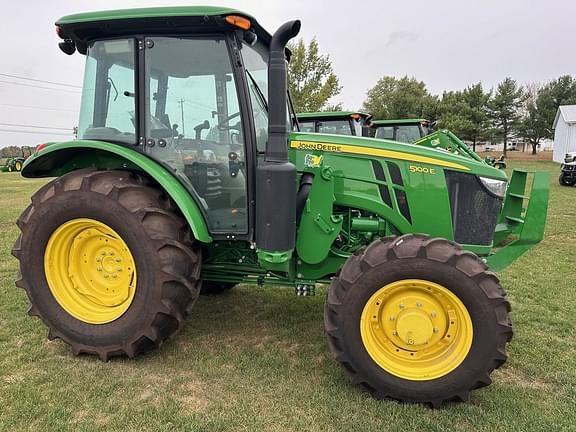 Image of John Deere 5100E equipment image 2